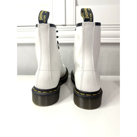 Dr. Martens 1460 Women’s White Patent Leather 8-Eye Boots Size 6‎ US - Picture 3 of 9